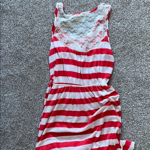Red and white stripped dress - Picture 3 of 3